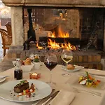 Hotel The Originals Chateau De Perigny 3*