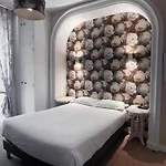 Hotel The Originals Chateau De Perigny 3*