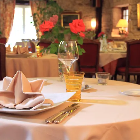 Hotell The Originals Chateau De Perigny