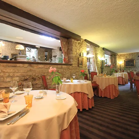 酒店 The Originals Chateau De Perigny 武耶