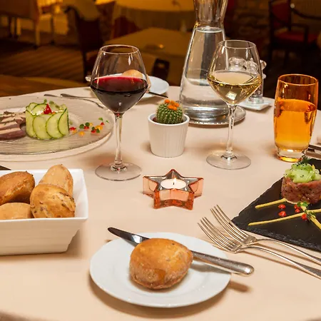 The Originals Chateau De Perigny Hotell