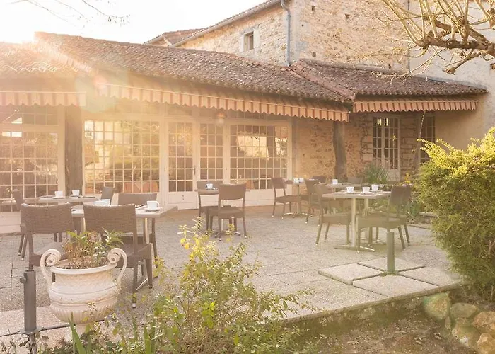 Hotel The Originals Chateau De Perigny Vouillé