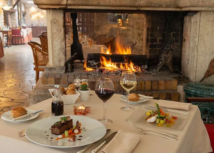 Hotel The Originals Chateau De Perigny 3*