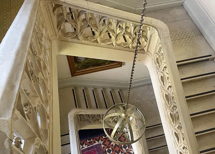 Hotel The Originals Chateau De Perigny