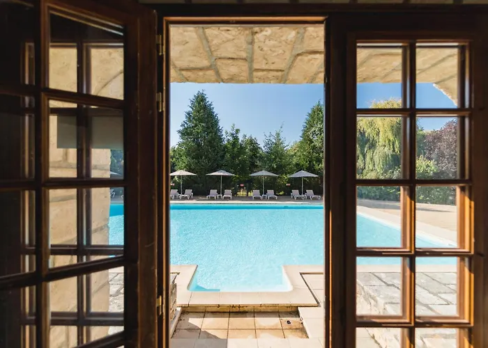 Hotel The Originals Chateau De Perigny 3*